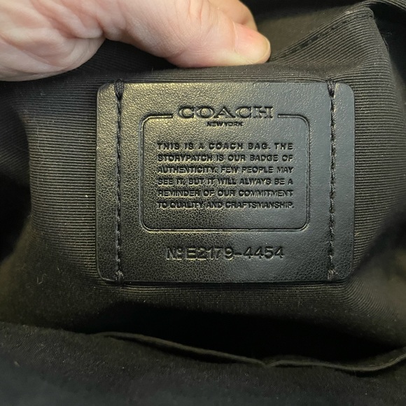 COACH  Black Tote - Picture 4 of 8